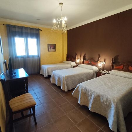 Hotel El Doncel Atarfe エクステリア 写真