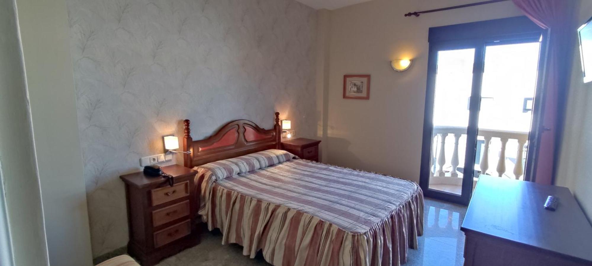 Hotel El Doncel Atarfe エクステリア 写真
