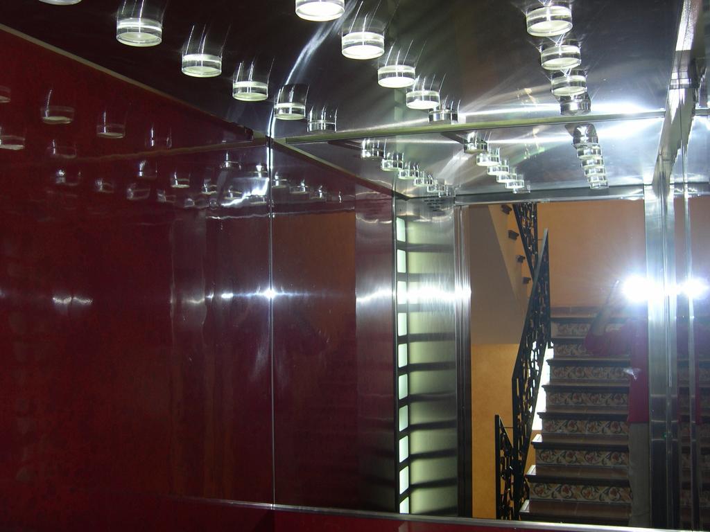Hotel El Doncel Atarfe エクステリア 写真